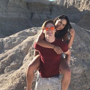 Meet your Posher, Ethan